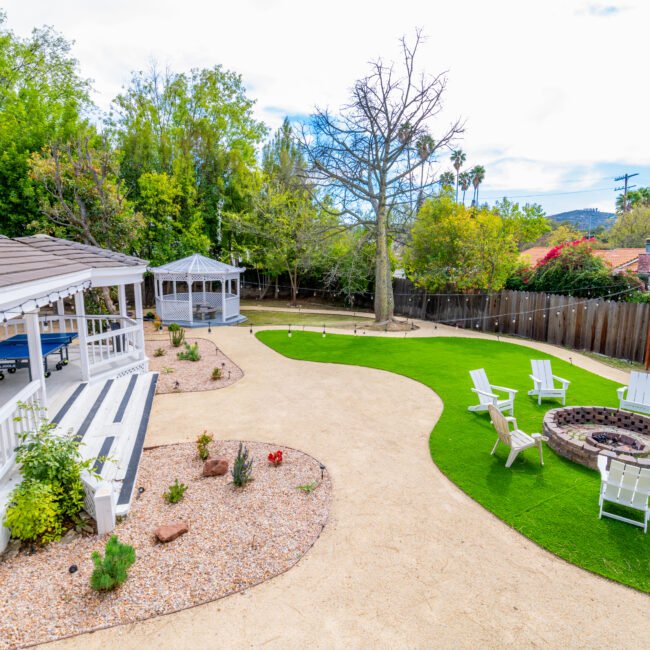 Fire pit in the backyard of Thrive Treatment residential and detox in Woodland Hills.